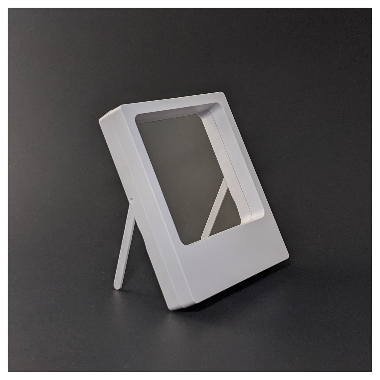 3.5" x 4.3" Legs Label White