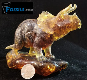 (Available) Triceratops Carving in Chiapas Amber (Mexico)